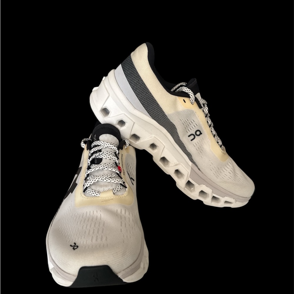 On Running Cloudmonster  Men's Running Shoes